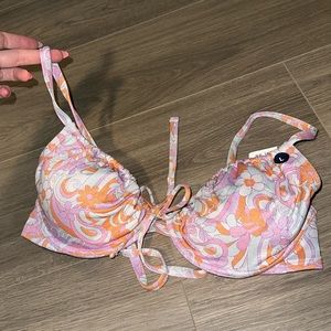 NWT shimmery swim top
